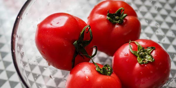 tomato uses benefits in tamil