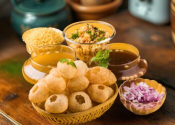 Is it Safe to Eat Pani Puri During Pregnancy