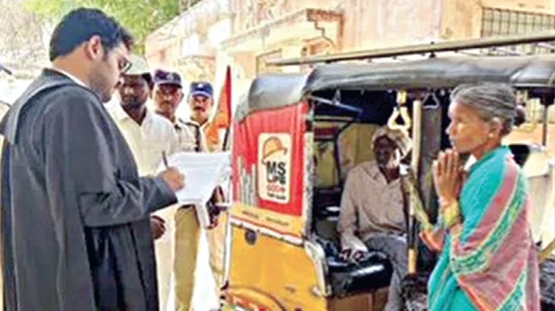 “இப்படியும் சிலர், மெய்சிலிர்க்க வைத்த நீதிபதி” – பாராட்டும் நெட்டிசன்கள்