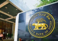 ரூல்ஸை மாற்றிய RBI கடன் வாங்குவோருக்கு பெரிய நிம்மதி